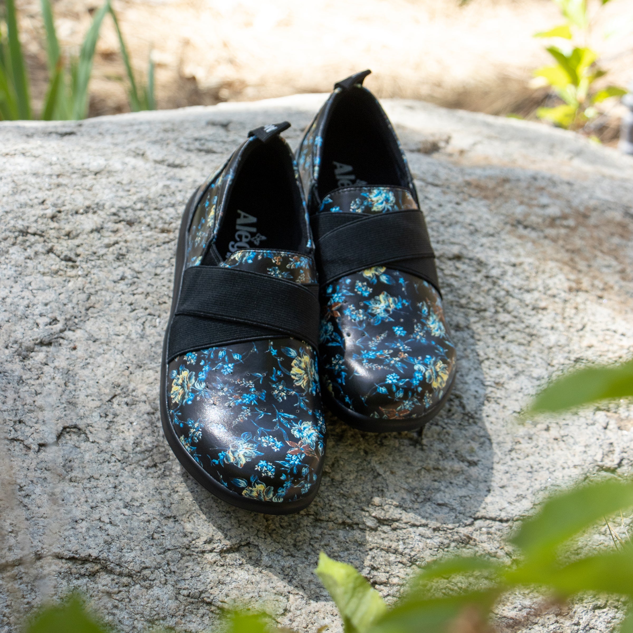 Savvie Passionate Shoe - Image 2